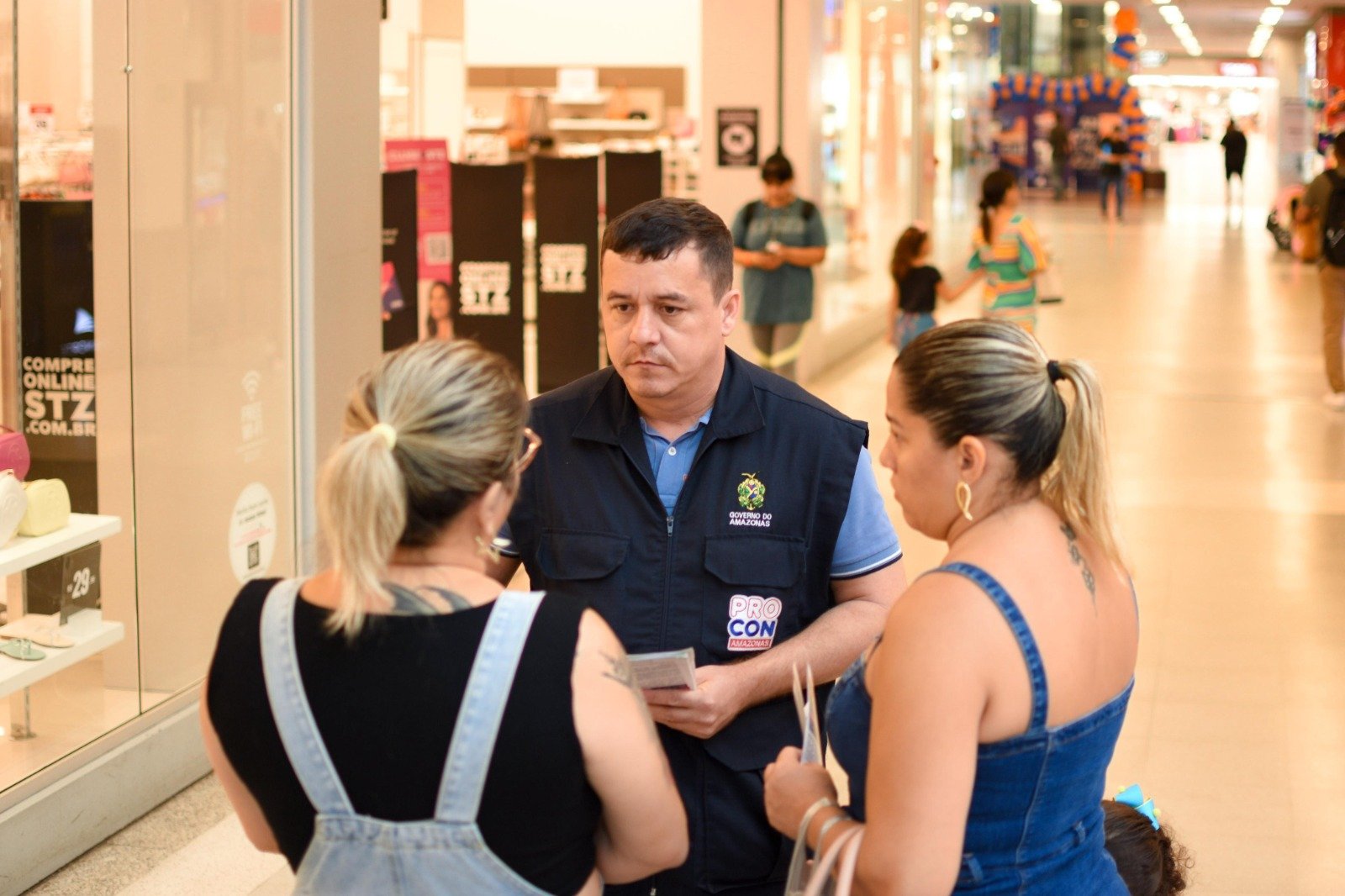 Procon-AM orienta sobre cuidados na hora das compras e das trocas de presentes para o Dia das Mães - Foto: Divulgação/João Pedro/Procon-AM