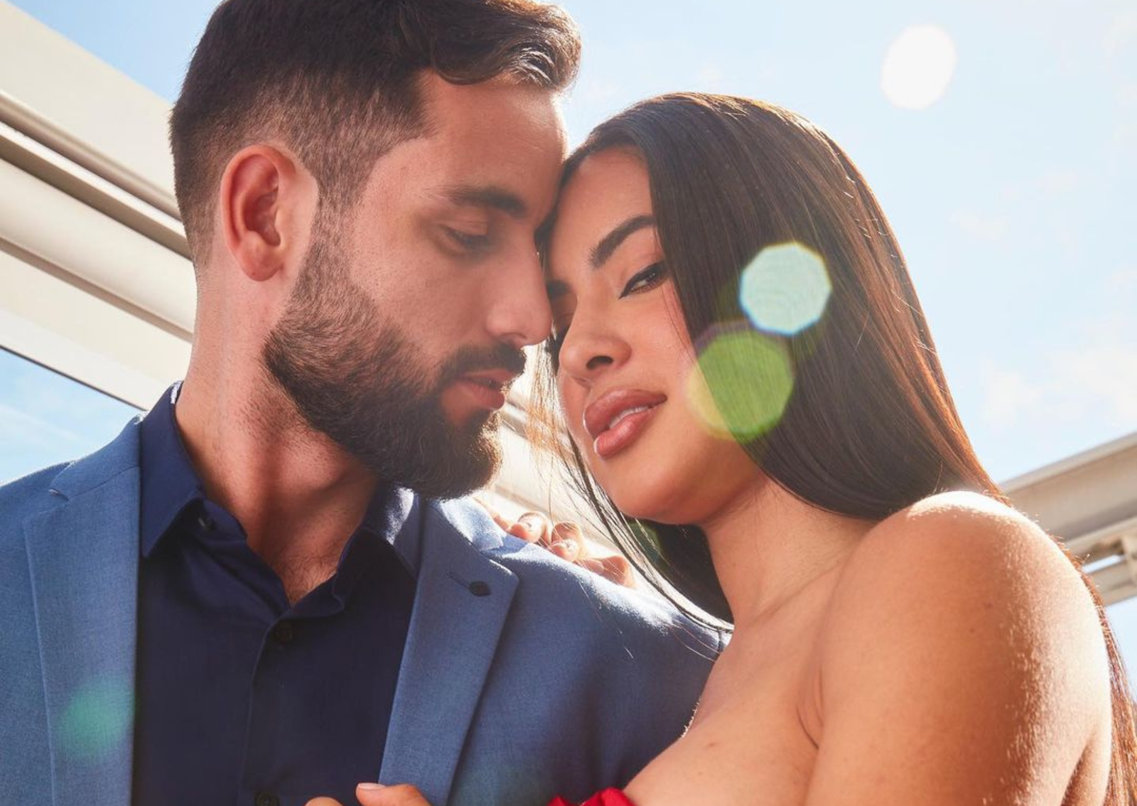 Matteus e Isabelle, ex-participantes do "BBB 24", aproveitam momentos juntos em Manaus após o fim do reality - Foto: Reprodução/ Instagram @canalextra_