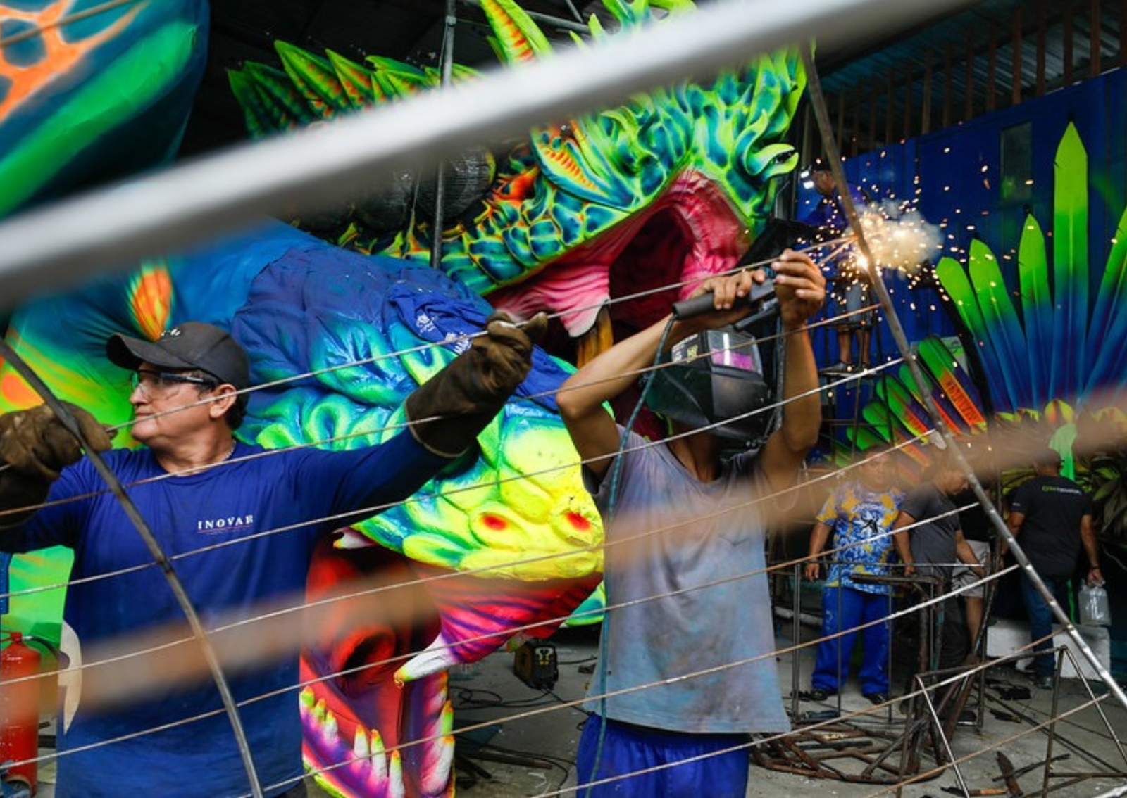 Em Parintins, os bois Caprichoso e Garantido, juntos, geram aproximadamente 5 mil empregos diretos - Foto: Divulgação/Mauro Neto/ Secom