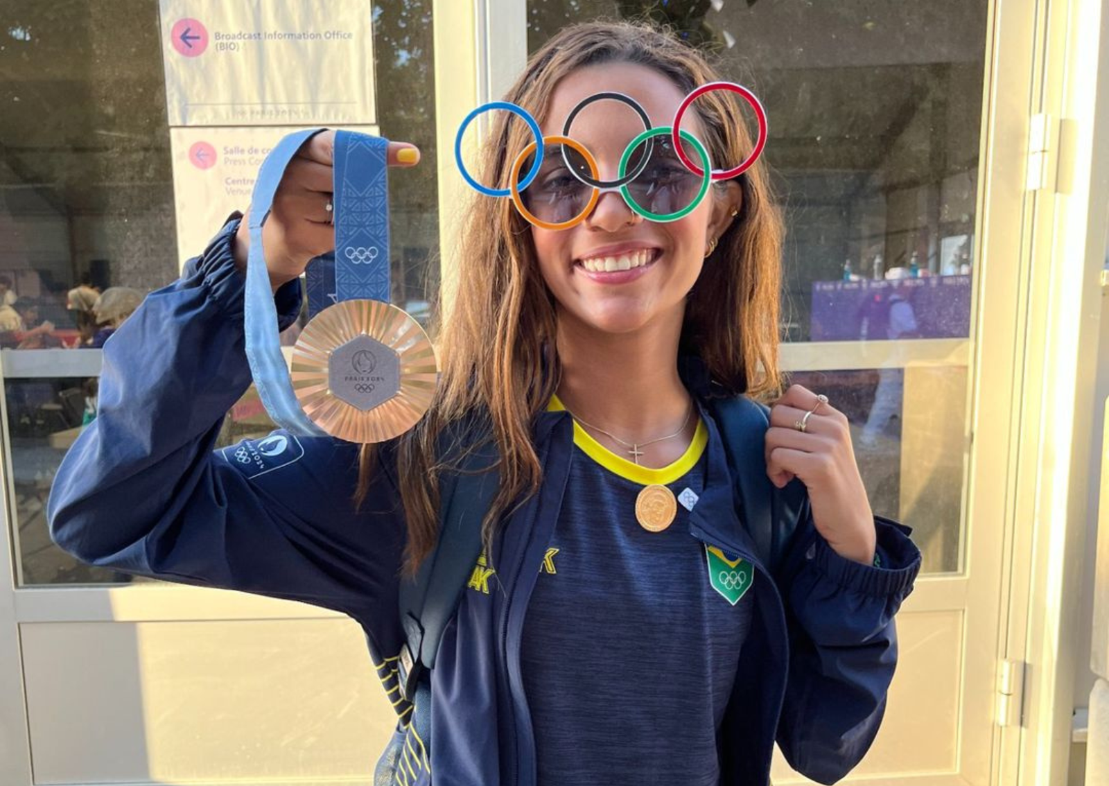 Rayssa Leal bate próprio recorde e fica com o bronze no skate street feminino -Foto: Reprodução/ Instagram @timebrasil