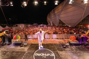 Banda do DJ Evandro Jr. 2026 reúne mais de 30 artistas na Arena da Amazônia neste sábado