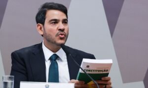 Indicado ao STF, Jorge Messias defende autocontenção da Corte e aprimoramento institucional em sabatina no Senado