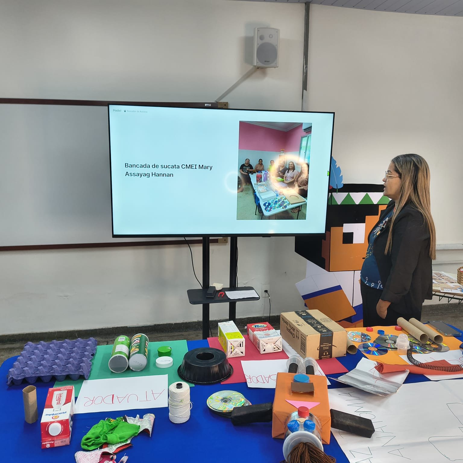 Professores de Manaus são capacitados em robótica com uso de sucata na educação infantil