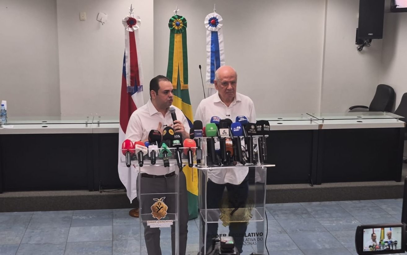 Roberto Cidade e Serafim Corrêa registram chapa para eleição indireta no Amazonas