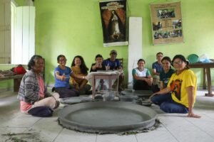 Cerâmica ancestral “Japuna” ressurge no Amazonas pelas mãos de mulheres ceramistas