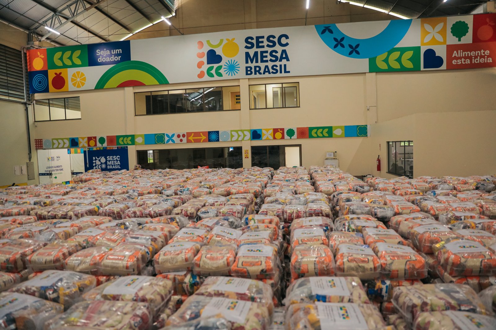 Instituições sociais podem se credenciar até 10 de maio para receber doações de alimentos no Amazonas