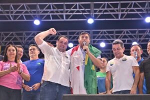 Wilson Lima renuncia e Roberto Cidade assume o governo do Amazonas