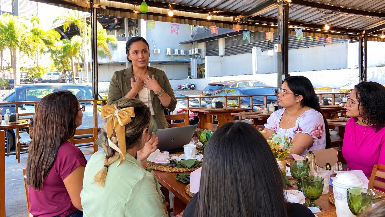 Psicóloga Aline Marques Matias conduz a segunda edição do Florescer, marcada para 26 de setembro, no Morada Café, em Manaus - Foto: Divulgação